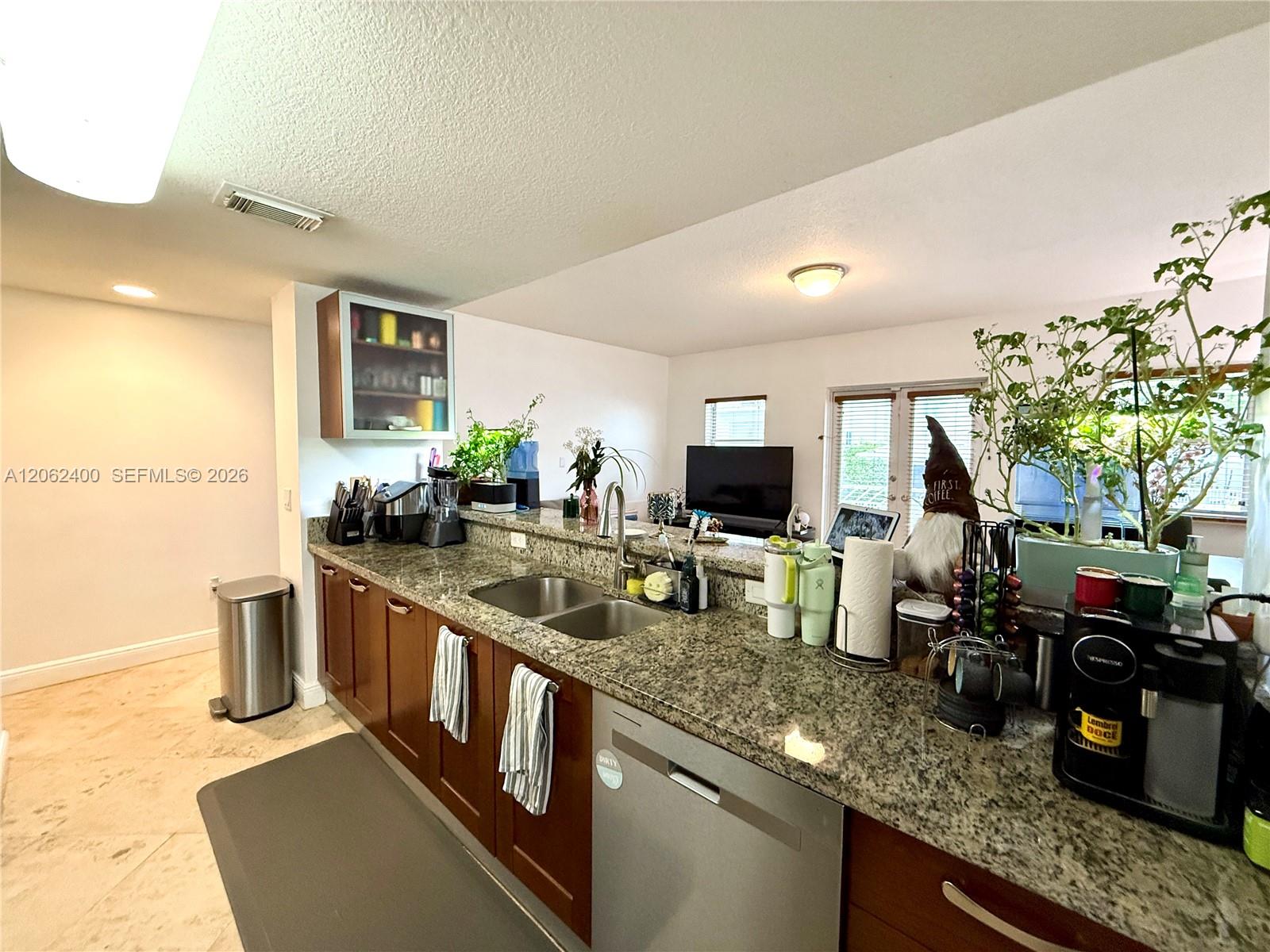 1033 SW 9th Ct # 2 Unit: M-2