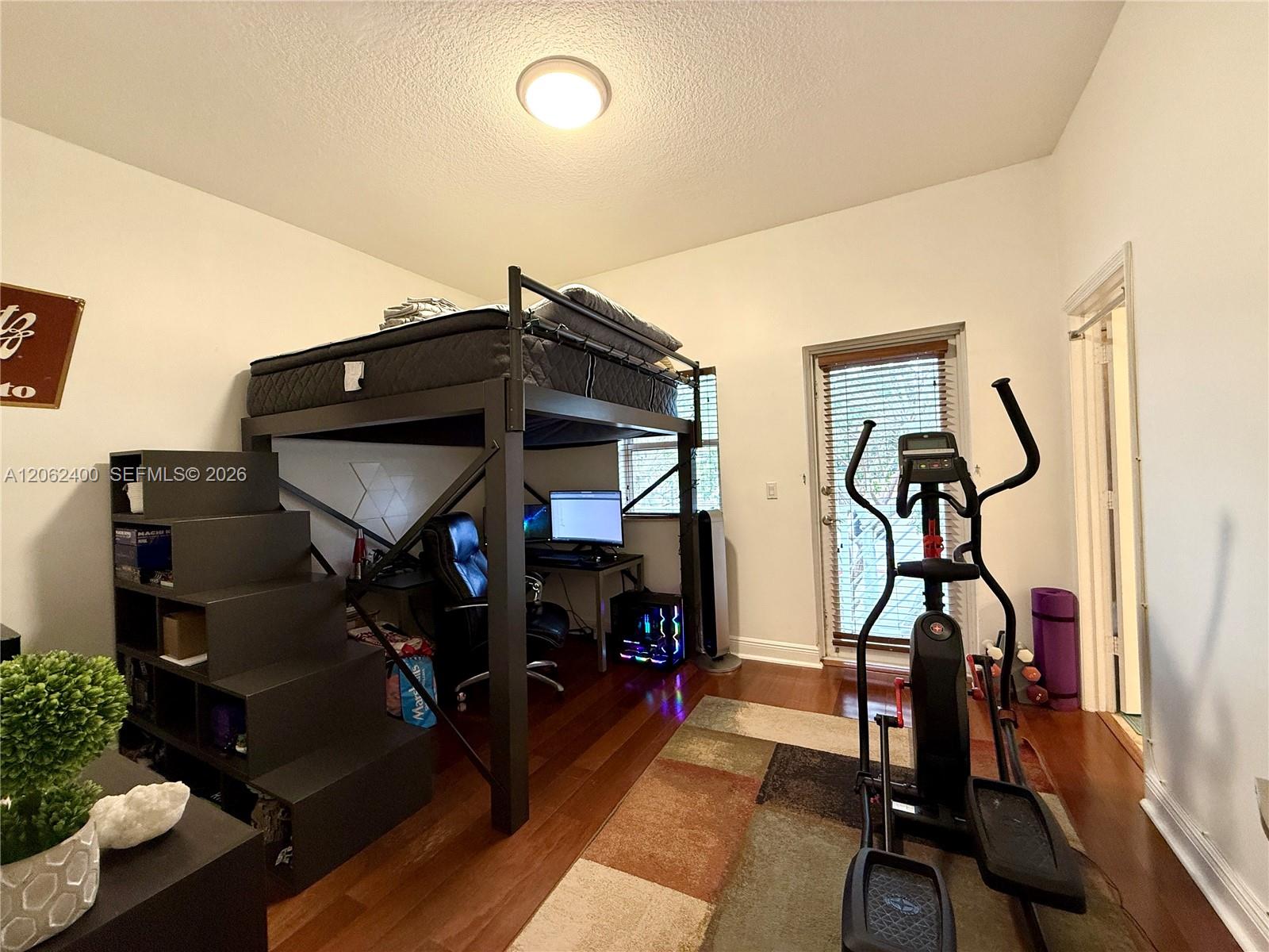 1033 SW 9th Ct # 2 Unit: M-2