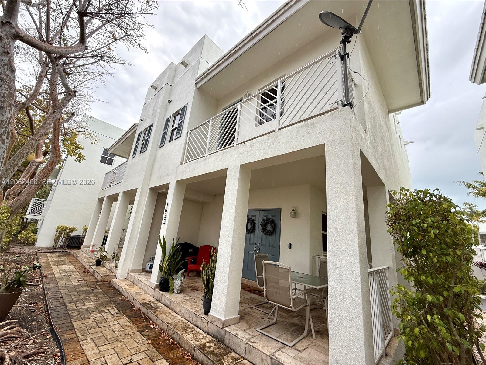 1033 SW 9th Ct # 2 Unit: M-2