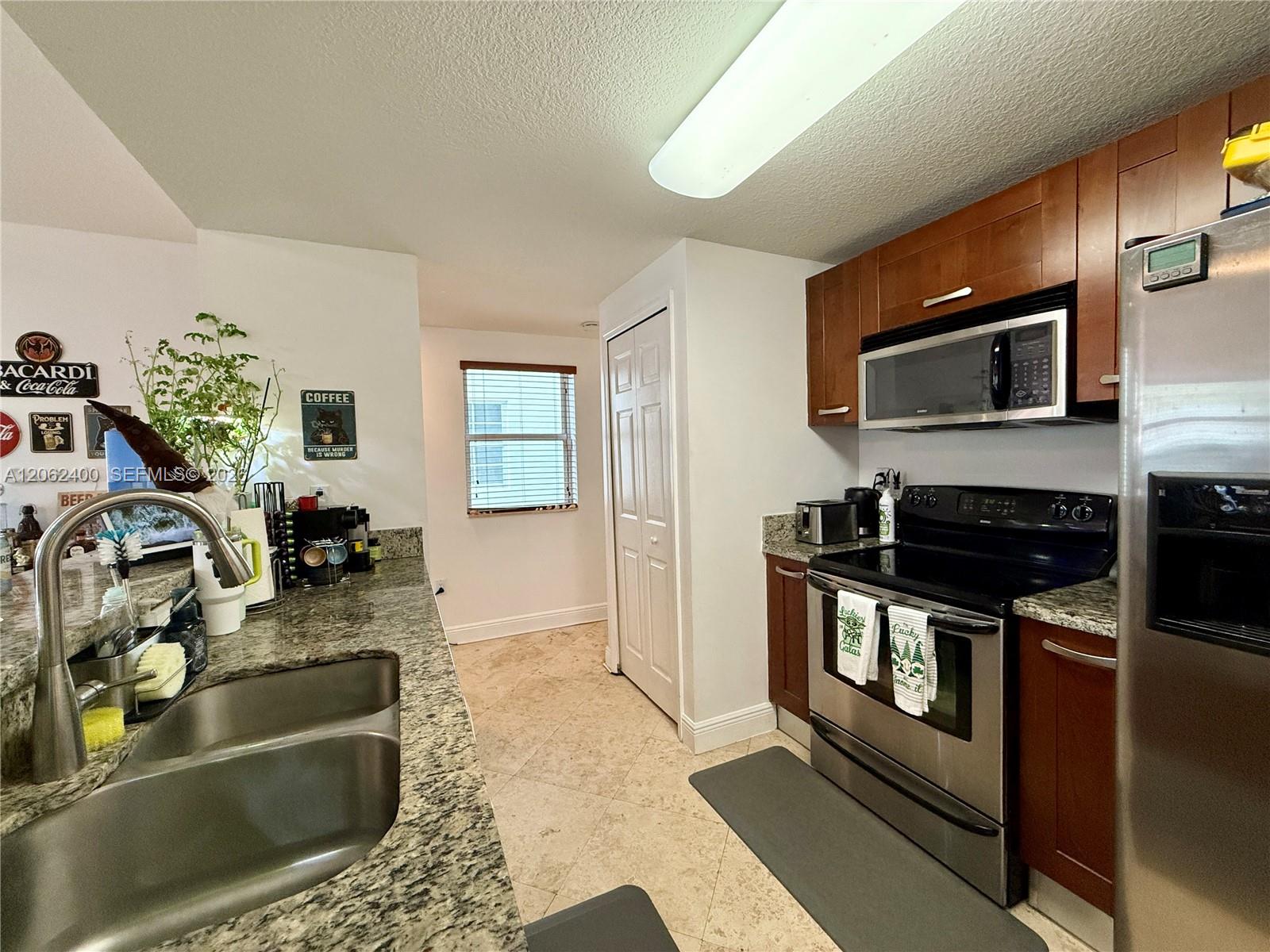 1033 SW 9th Ct # 2 Unit: M-2