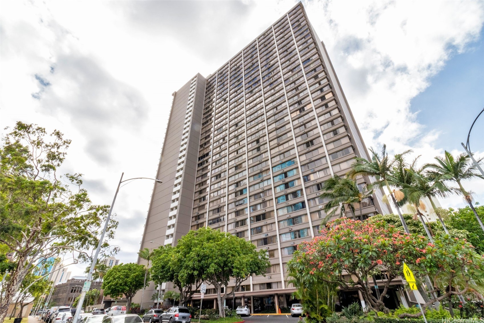 55 S Kukui Street D304