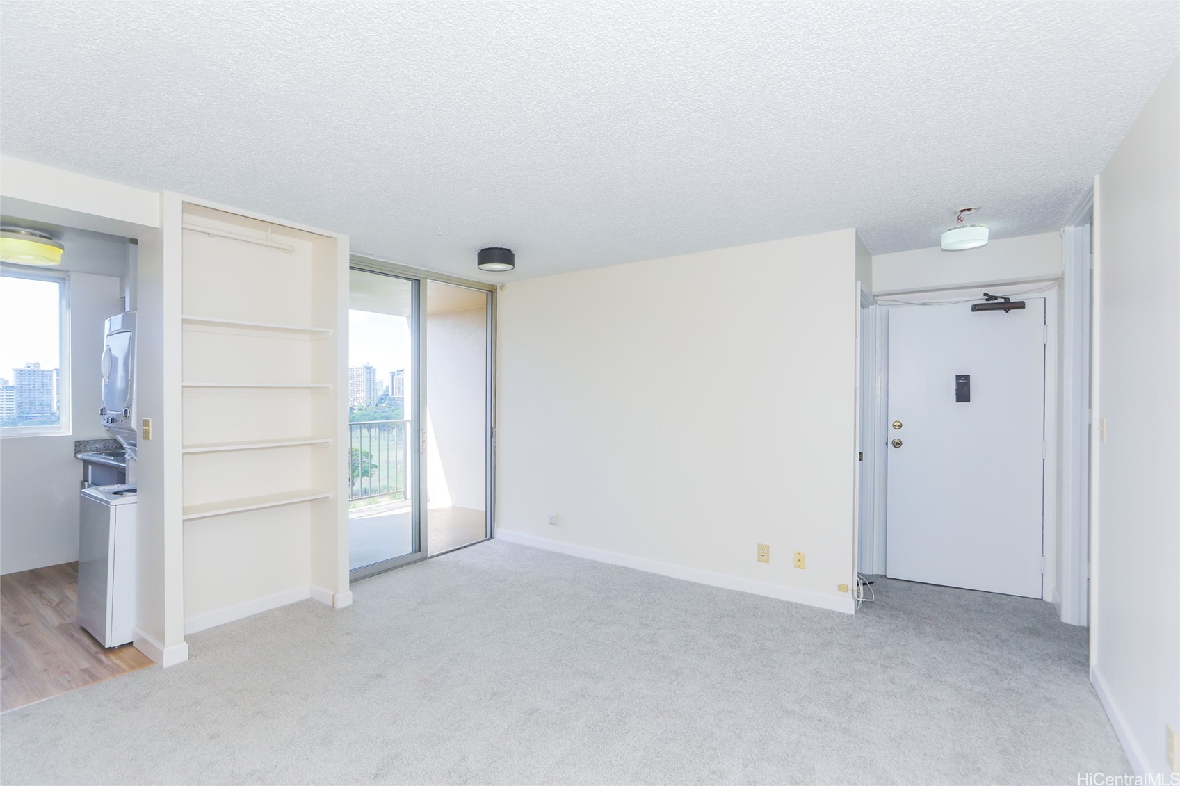 2916 Date Street 10I