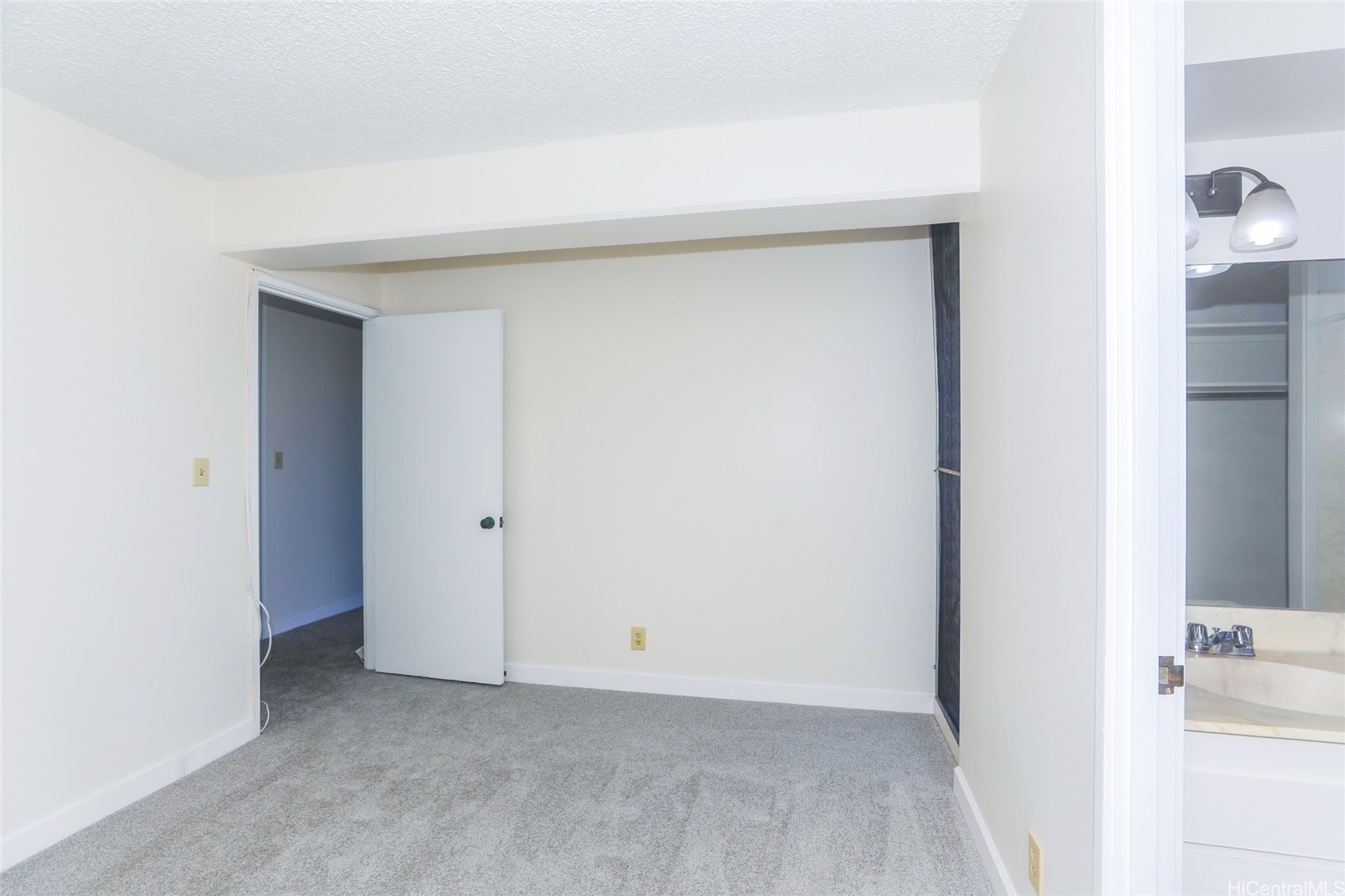 2916 Date Street 10I