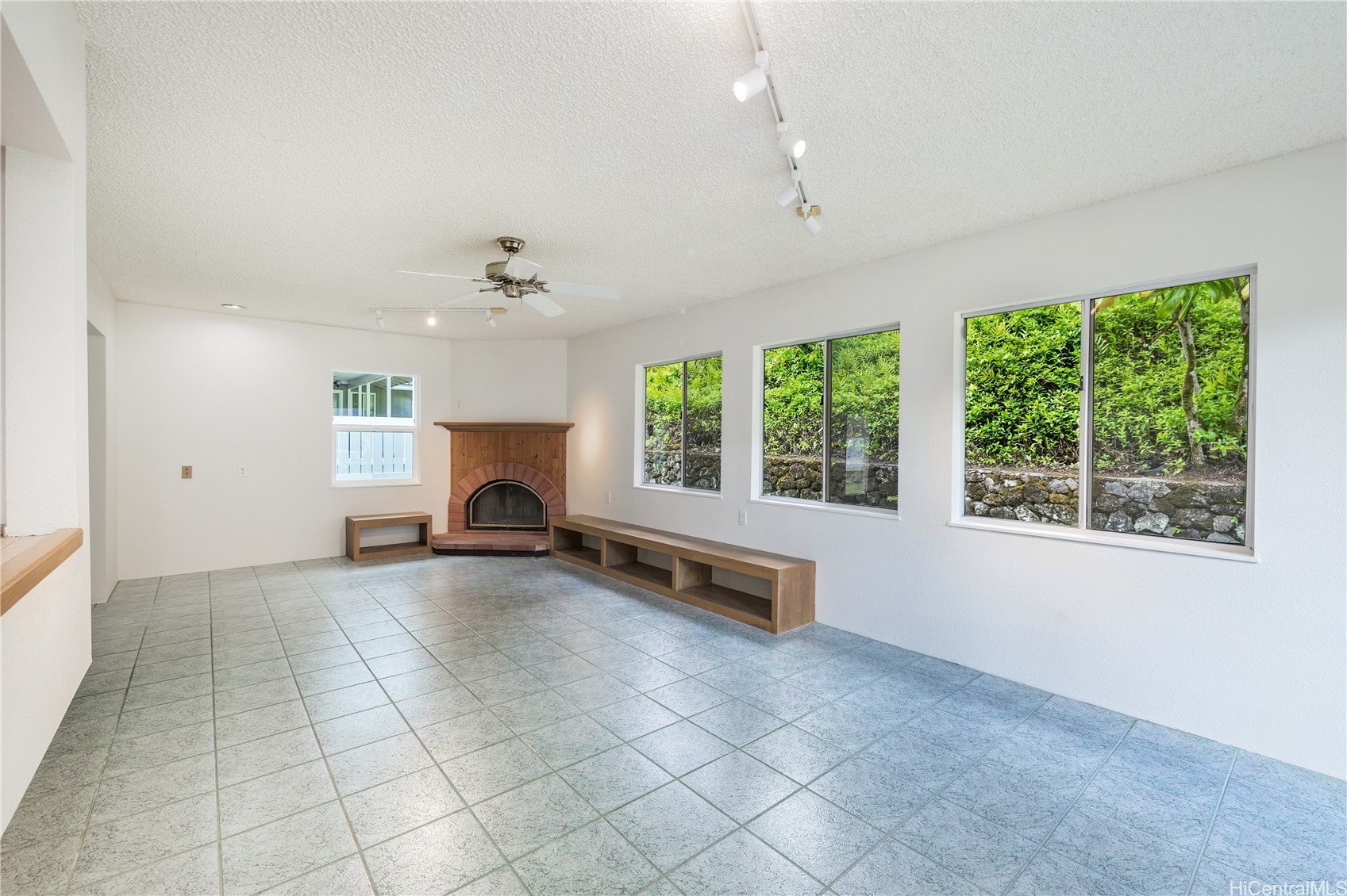 47-583 Puapoo Place