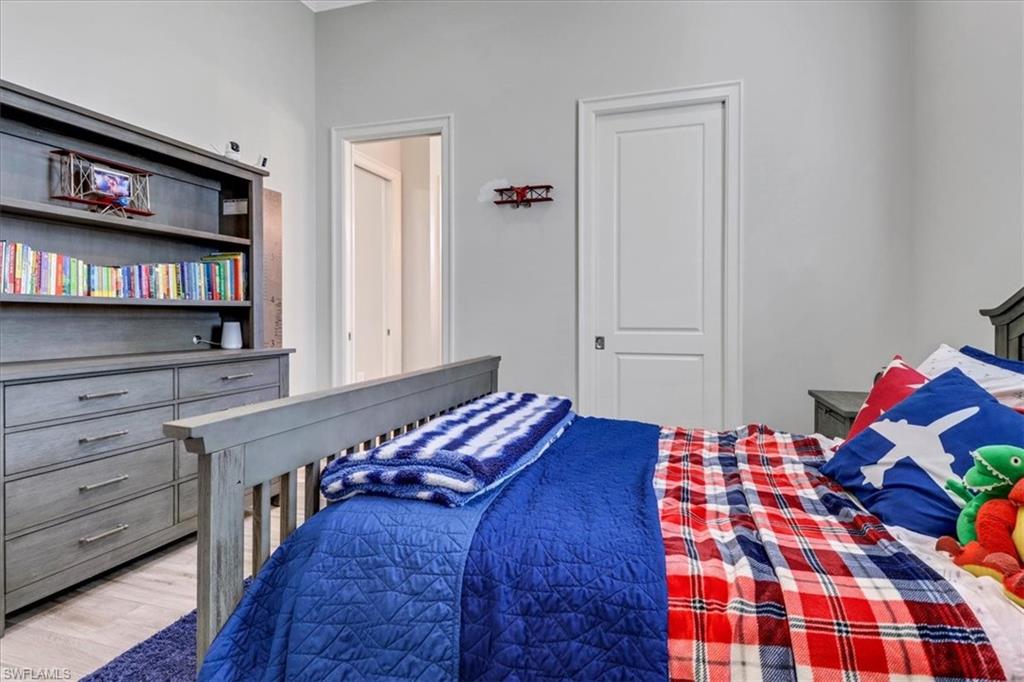 809 Saint Clair Shores RD