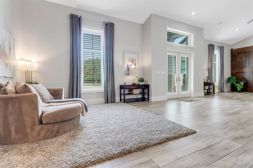 809 Saint Clair Shores RD