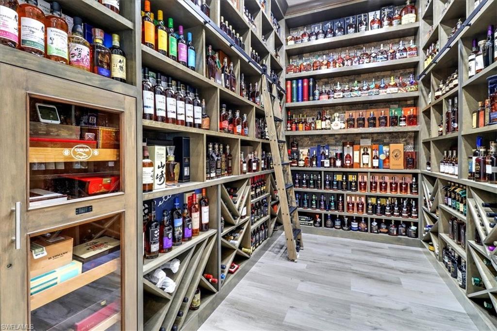 809 Saint Clair Shores RD