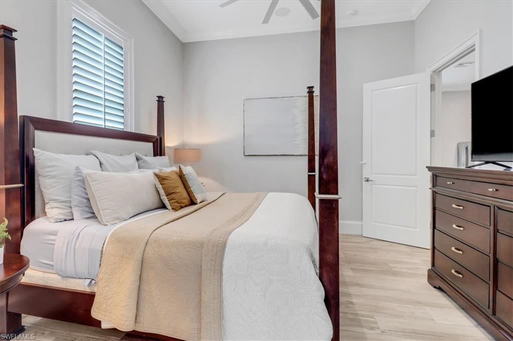 809 Saint Clair Shores RD