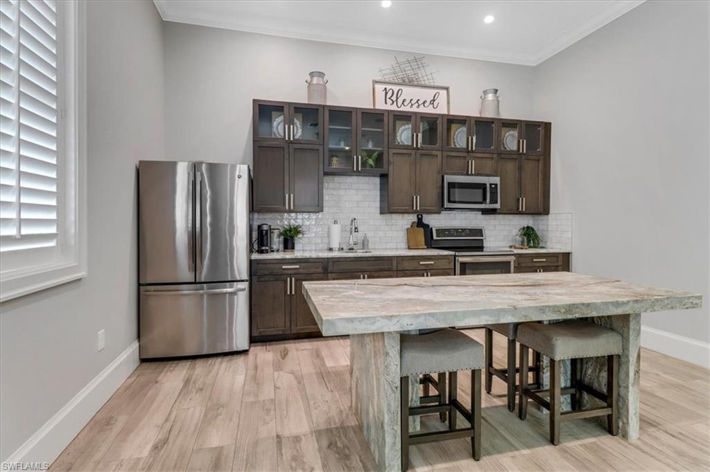 809 Saint Clair Shores RD