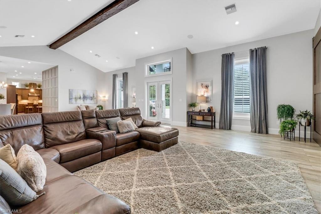 809 Saint Clair Shores RD