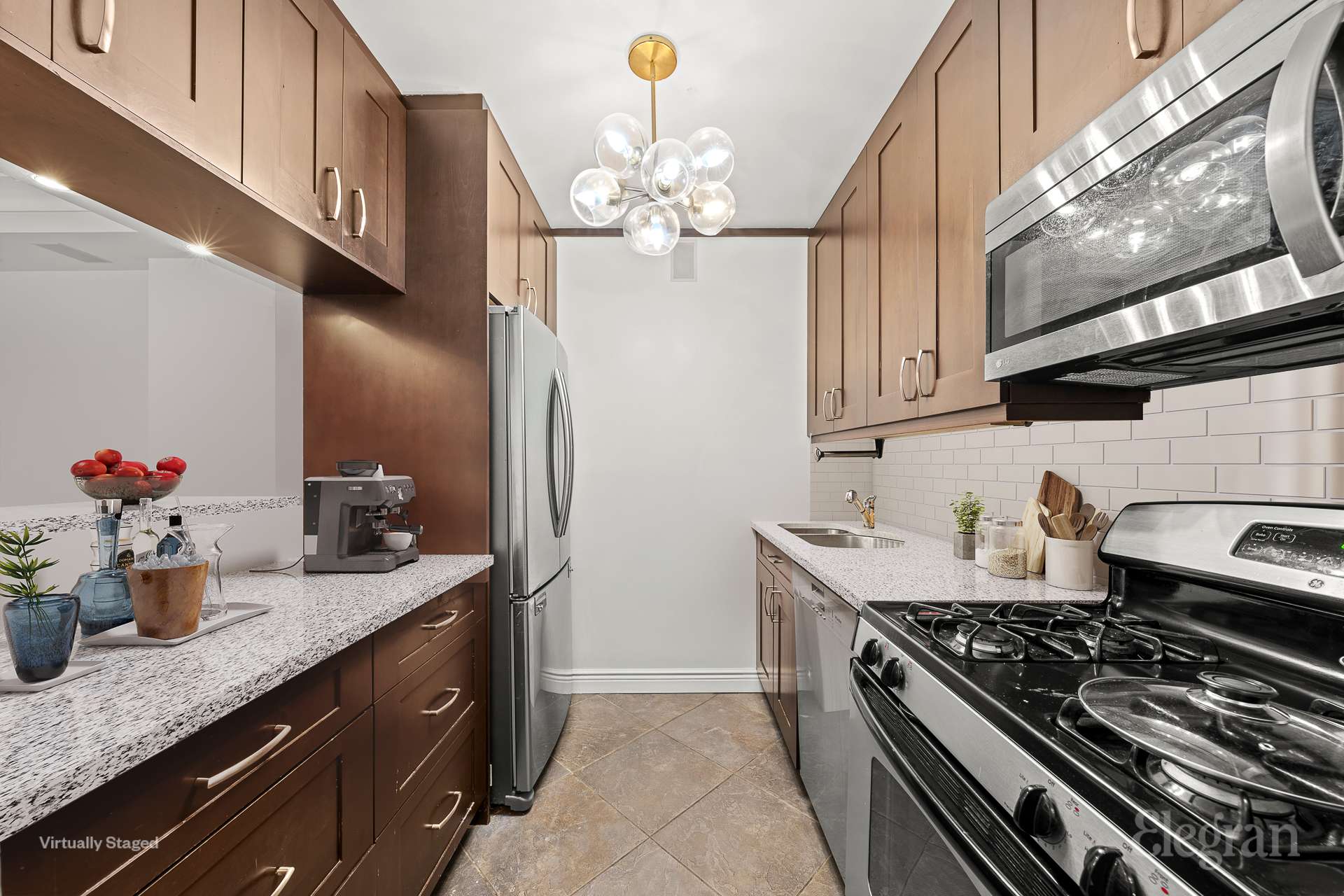 111 East 30th Street Unit: 4C