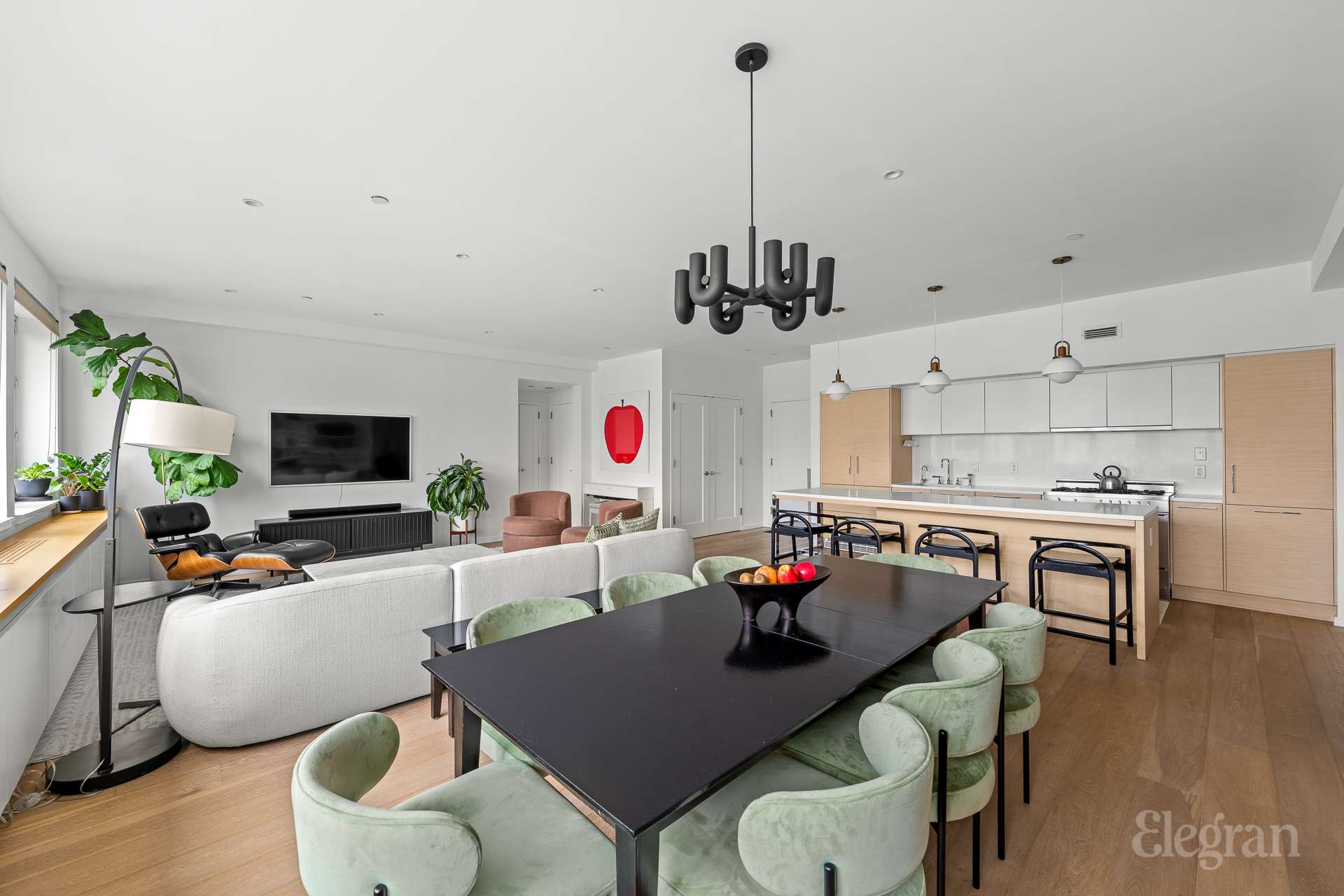 101 West 87th Street Unit: 1107