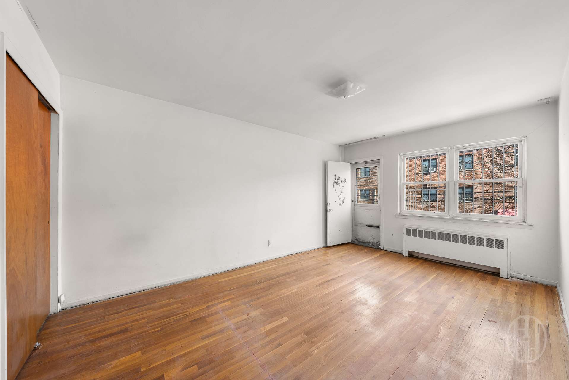 24 -29 78th St
