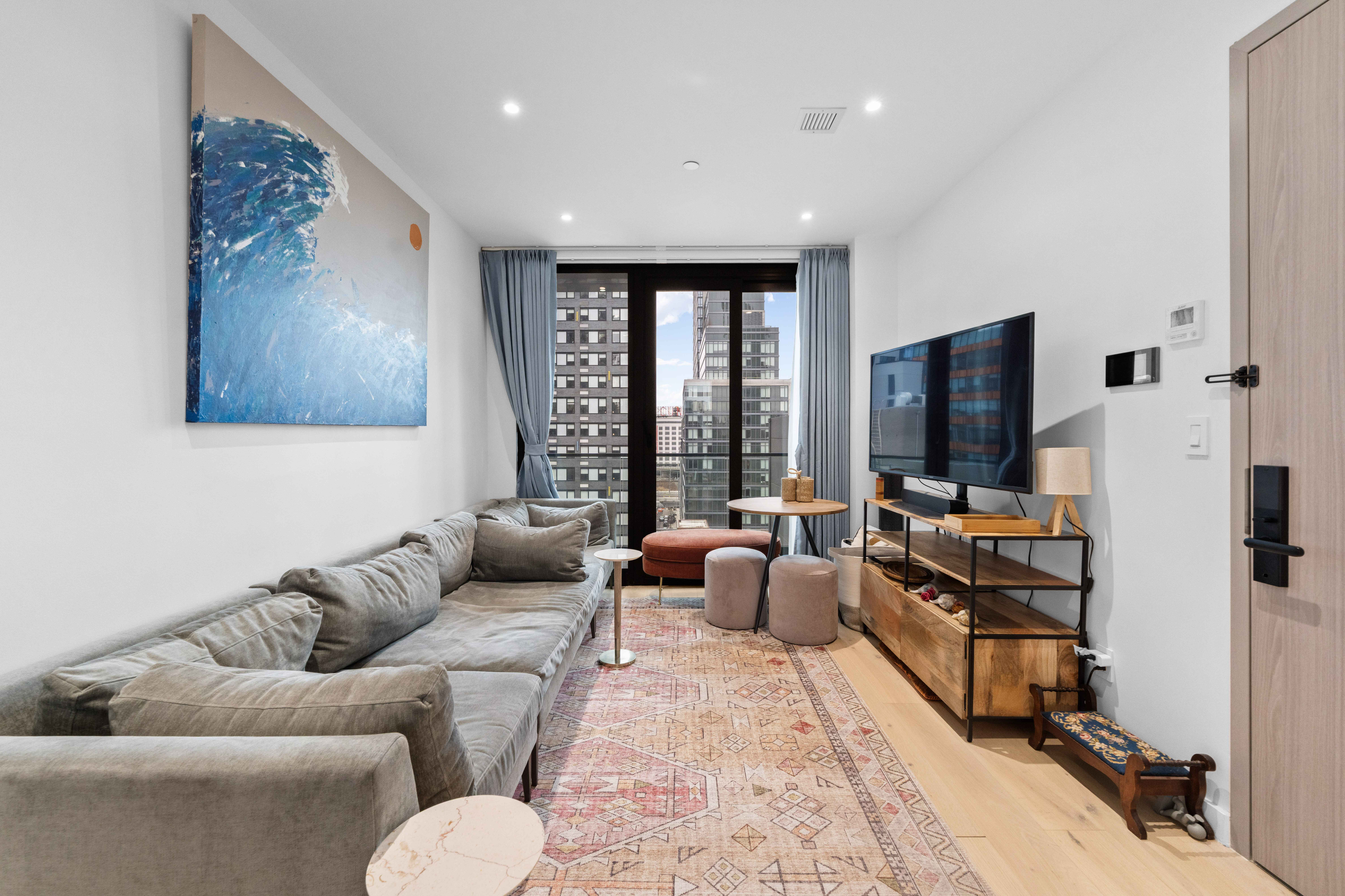 42 -62 Hunter St Unit: 11A