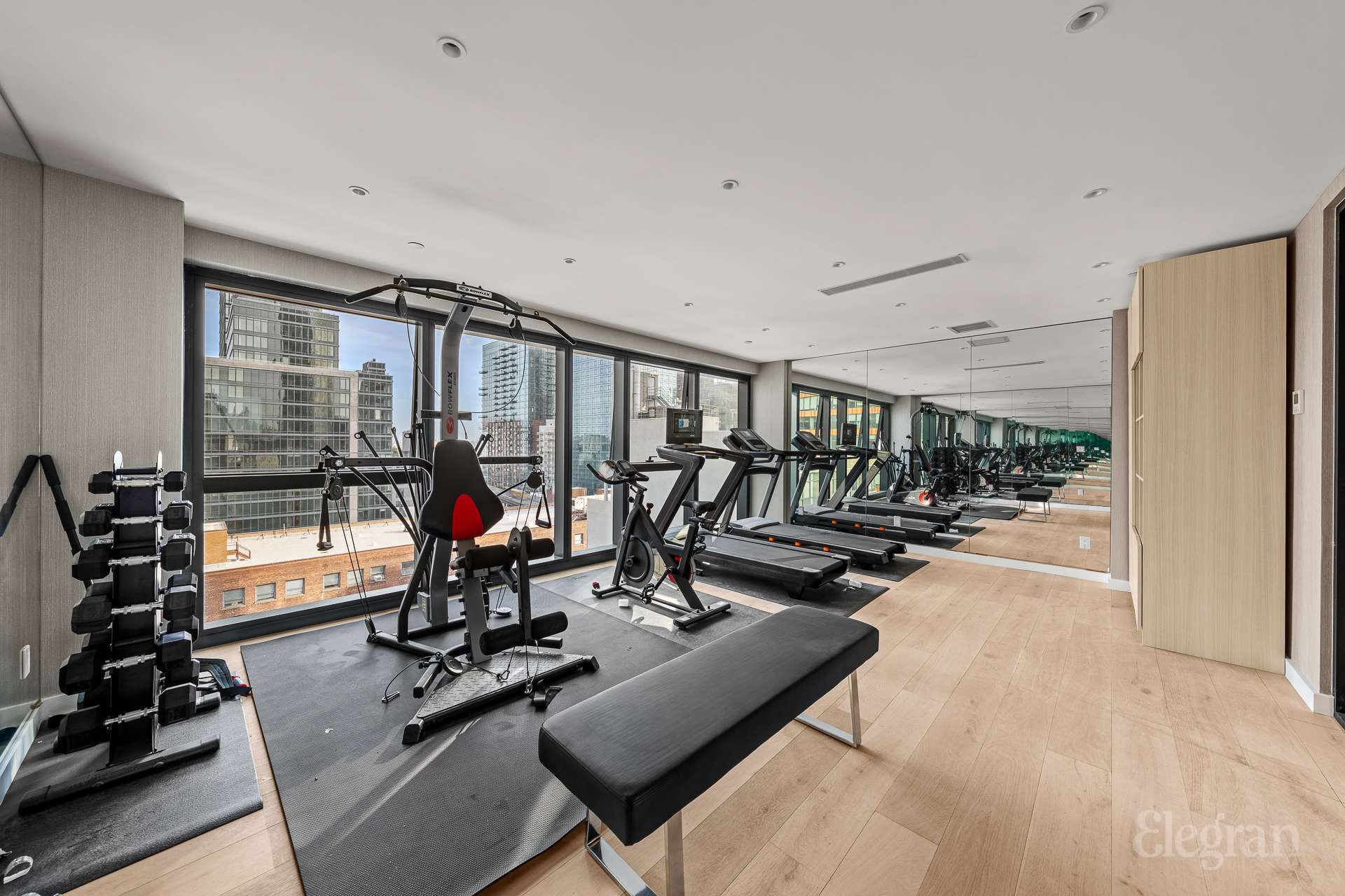 42 -62 Hunter St Unit: 11A