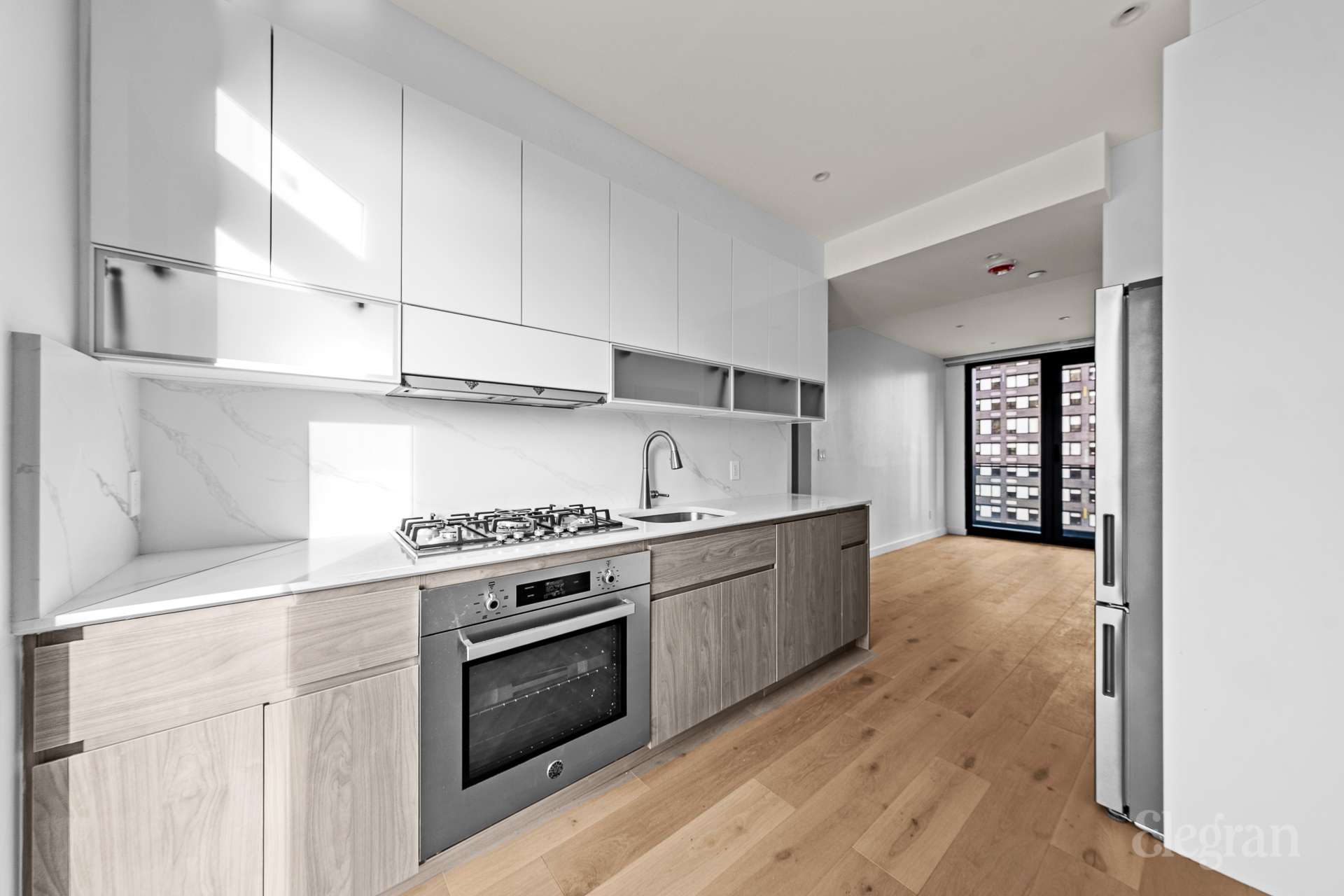 42 -62 Hunter St Unit: 11A