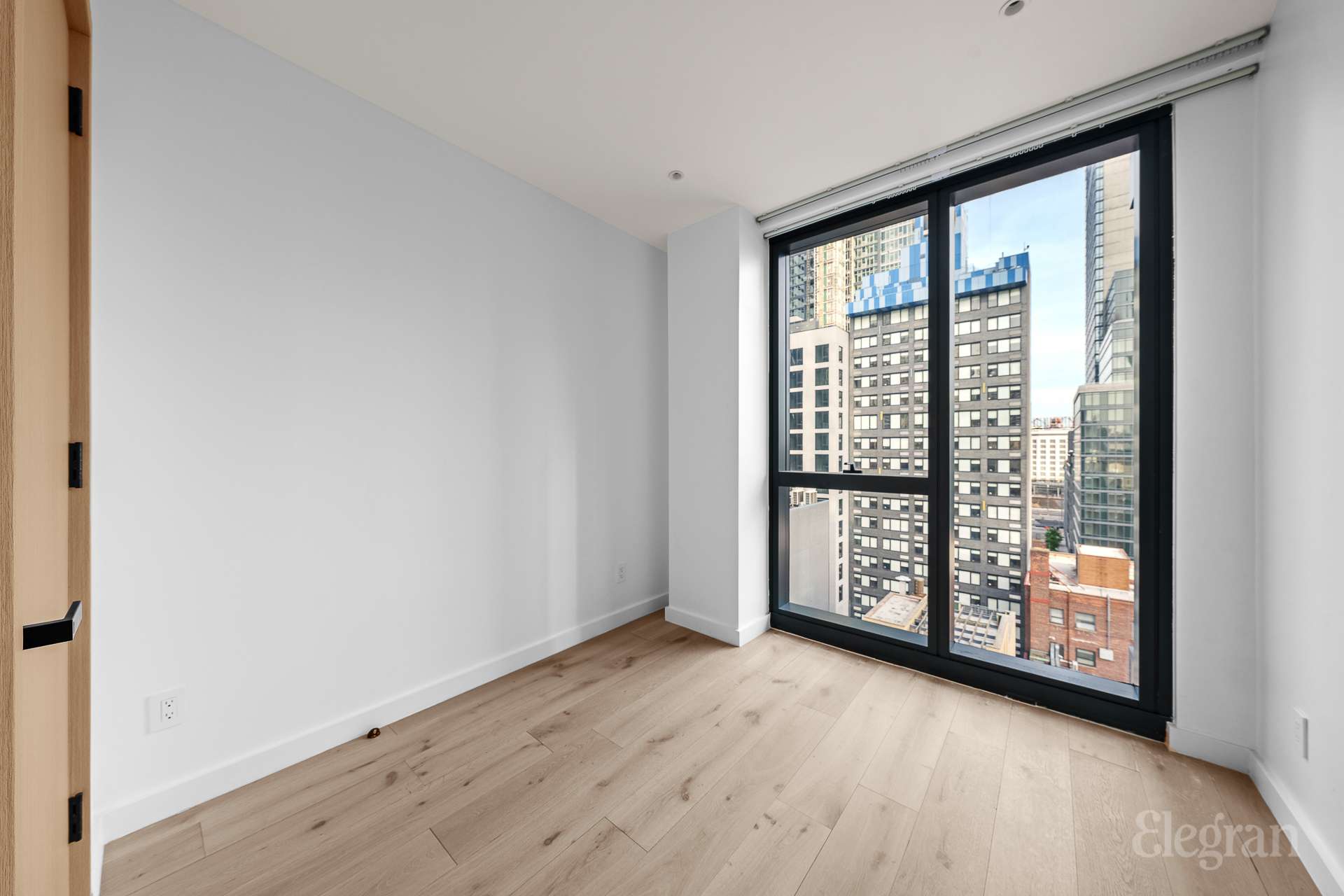 42 -62 Hunter St Unit: 11A