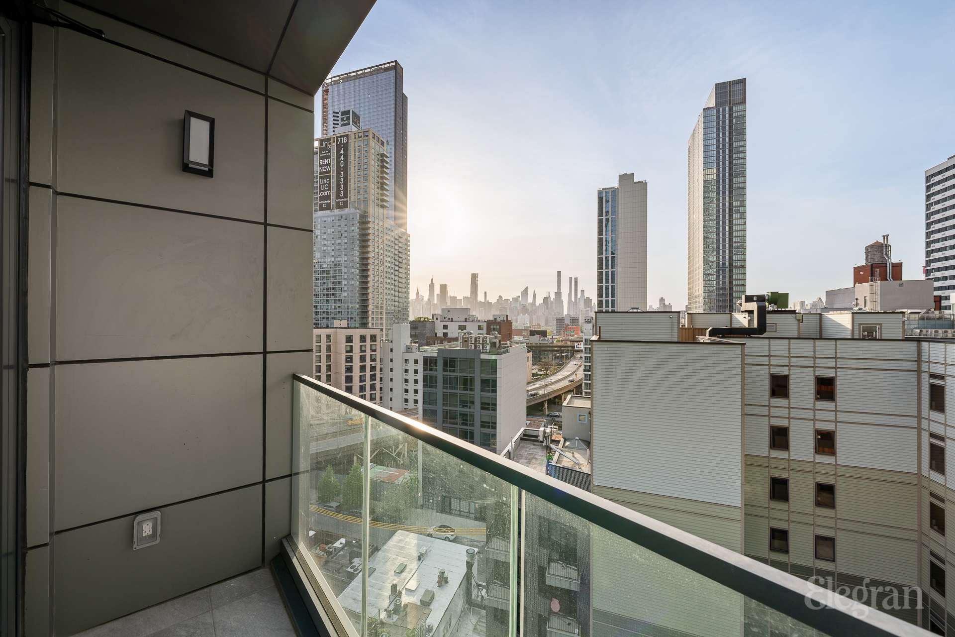 42 -62 Hunter St Unit: 11A