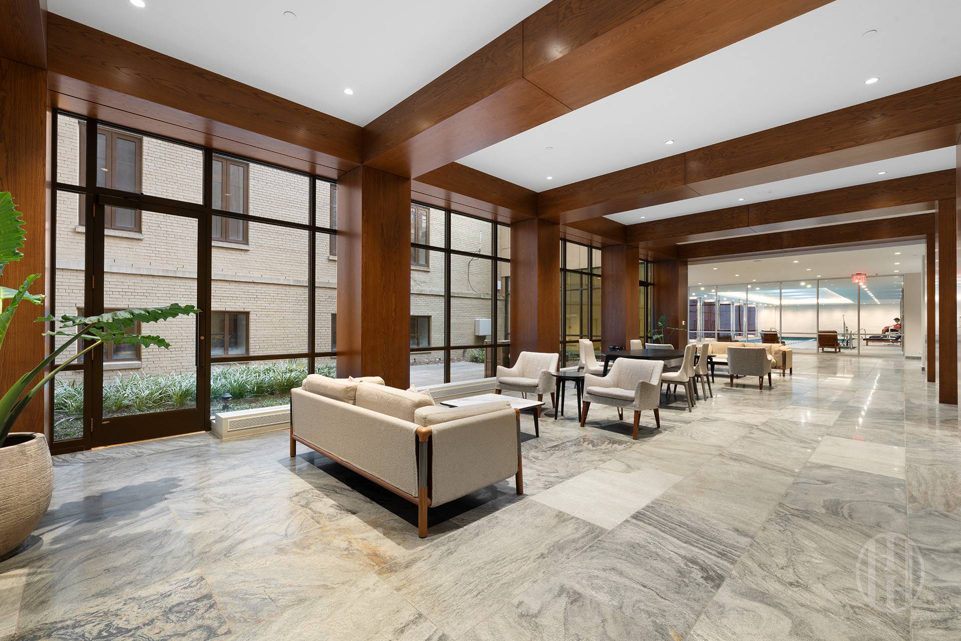 215 East 19th Street Unit: 2B