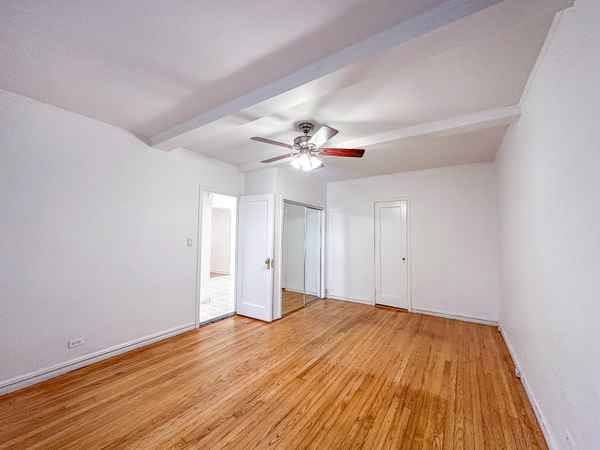 1615 Ave I Unit: 122