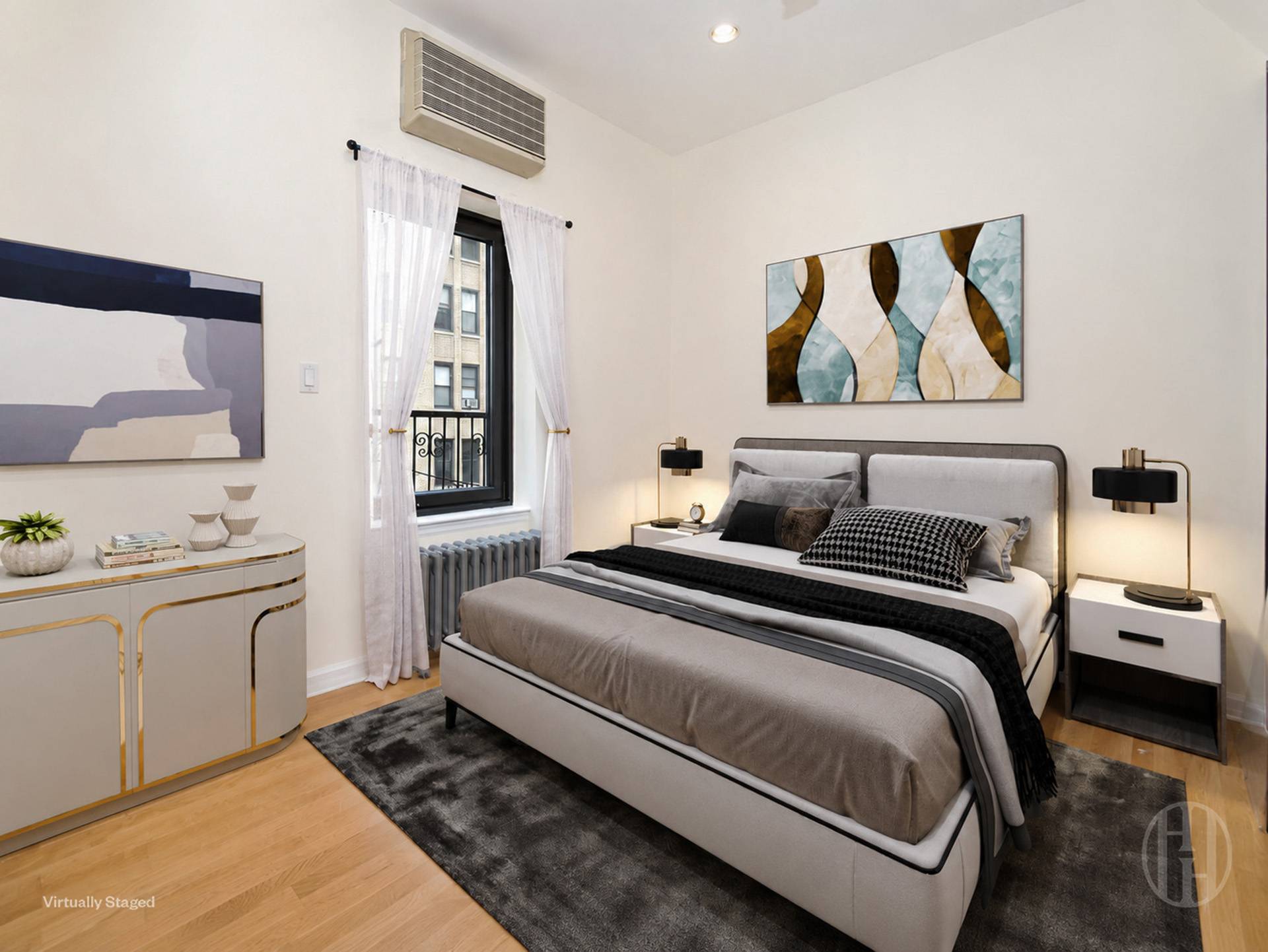 200 East 35th Street Unit: TOWNHOUSE