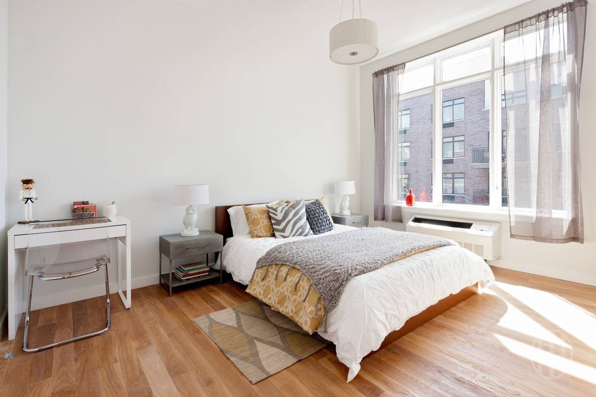 182 15th St Unit: 3C