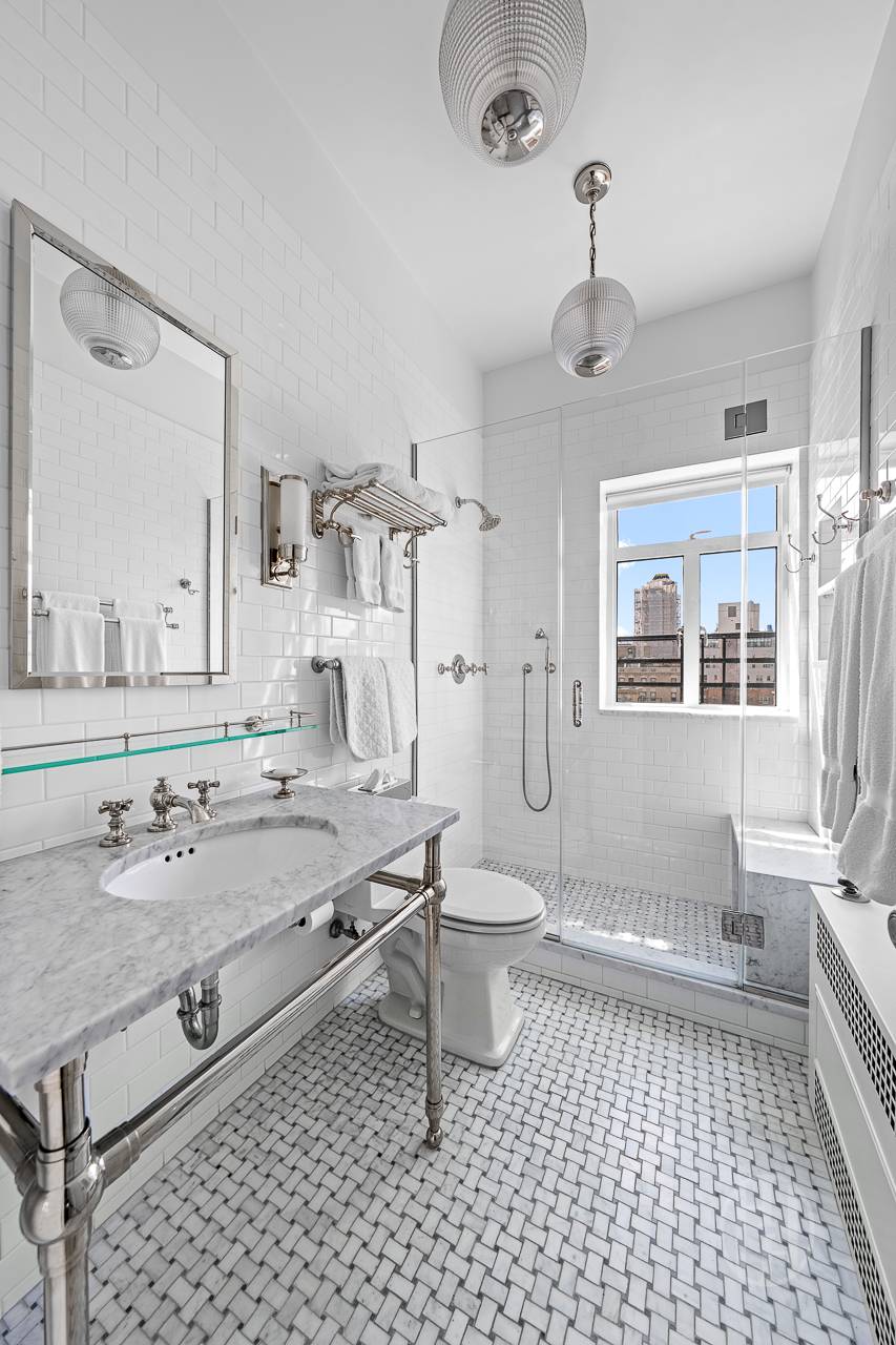 19 East 88th Street Unit: PHD