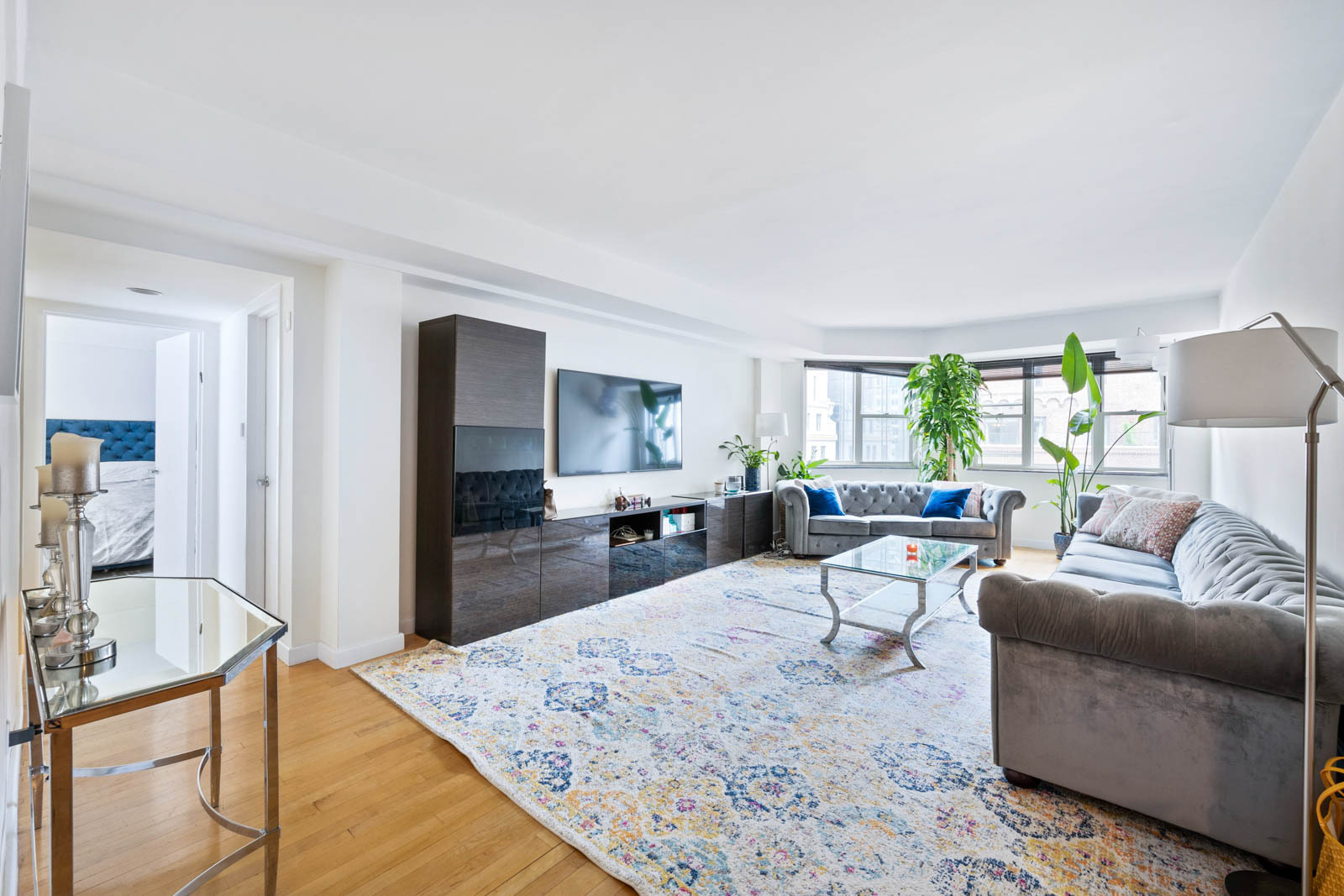 100 W 57TH Street 19B