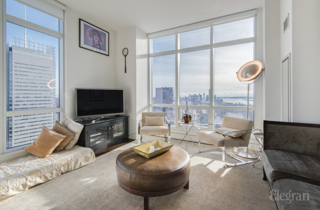 350 W 42nd Street PH-E