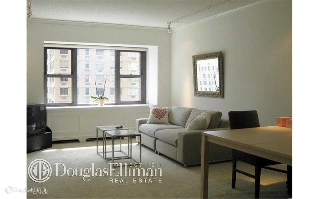 20 W 64TH Street 18U
