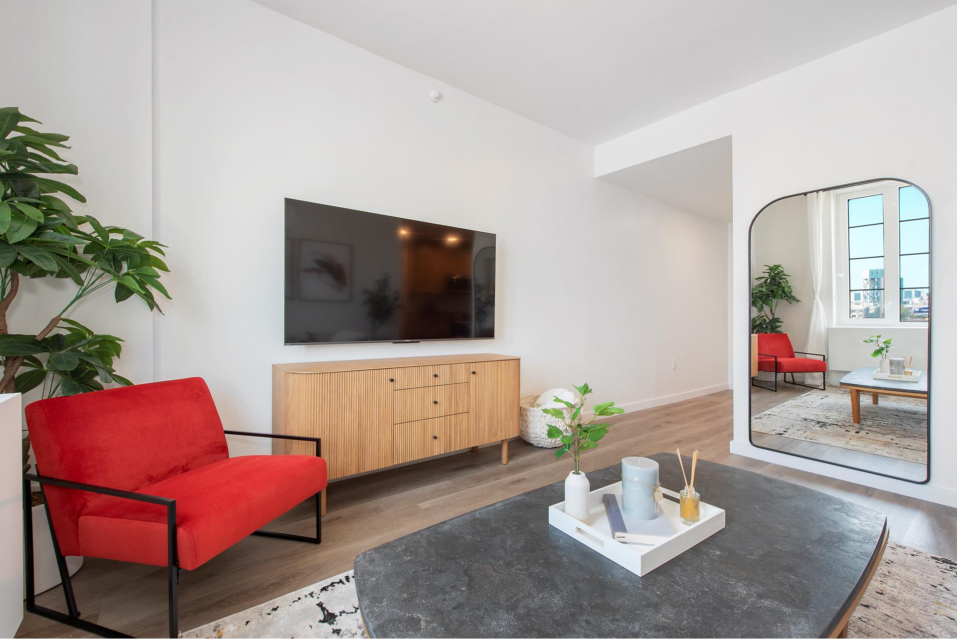 1856 PARK Avenue 13B