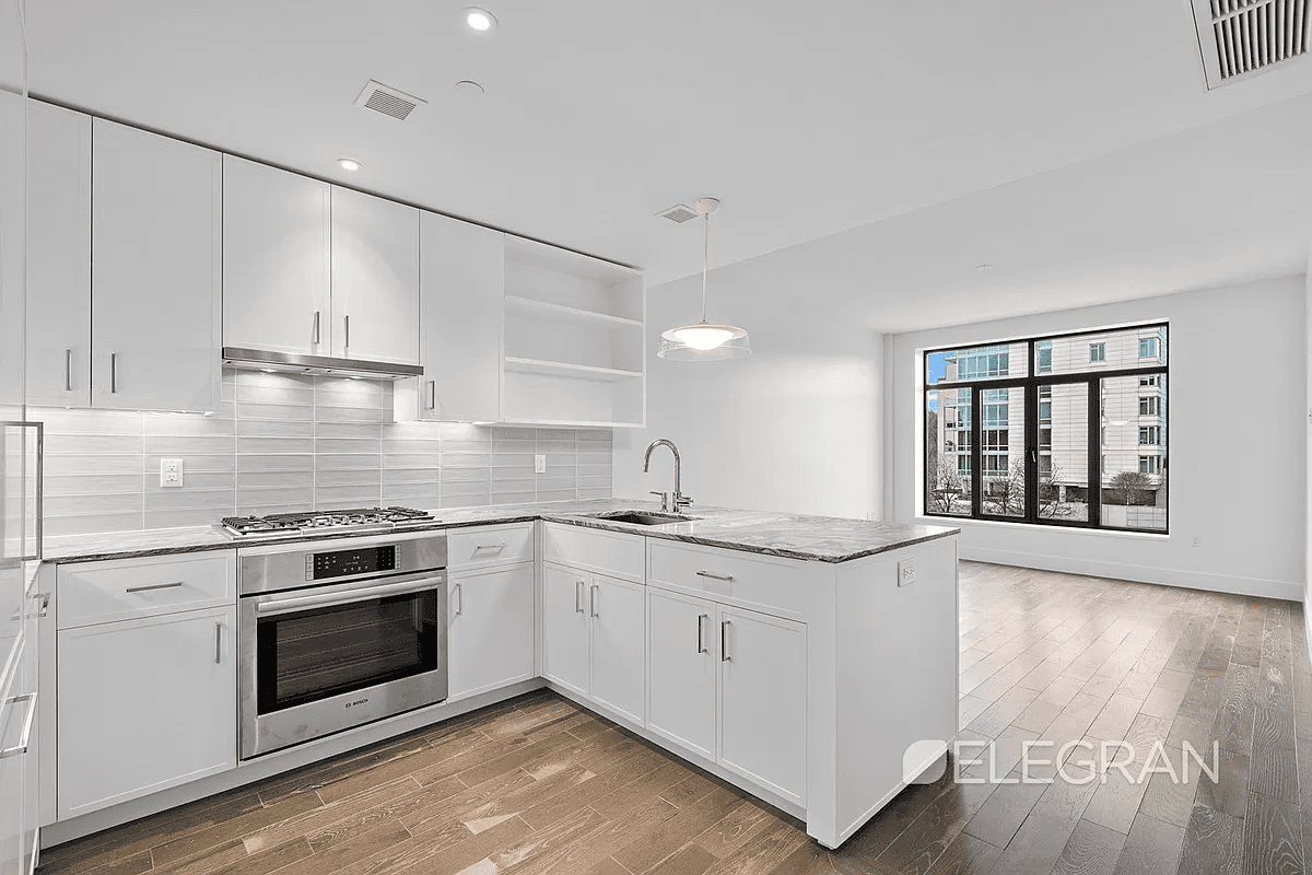 10 Lenox Avenue 4-D