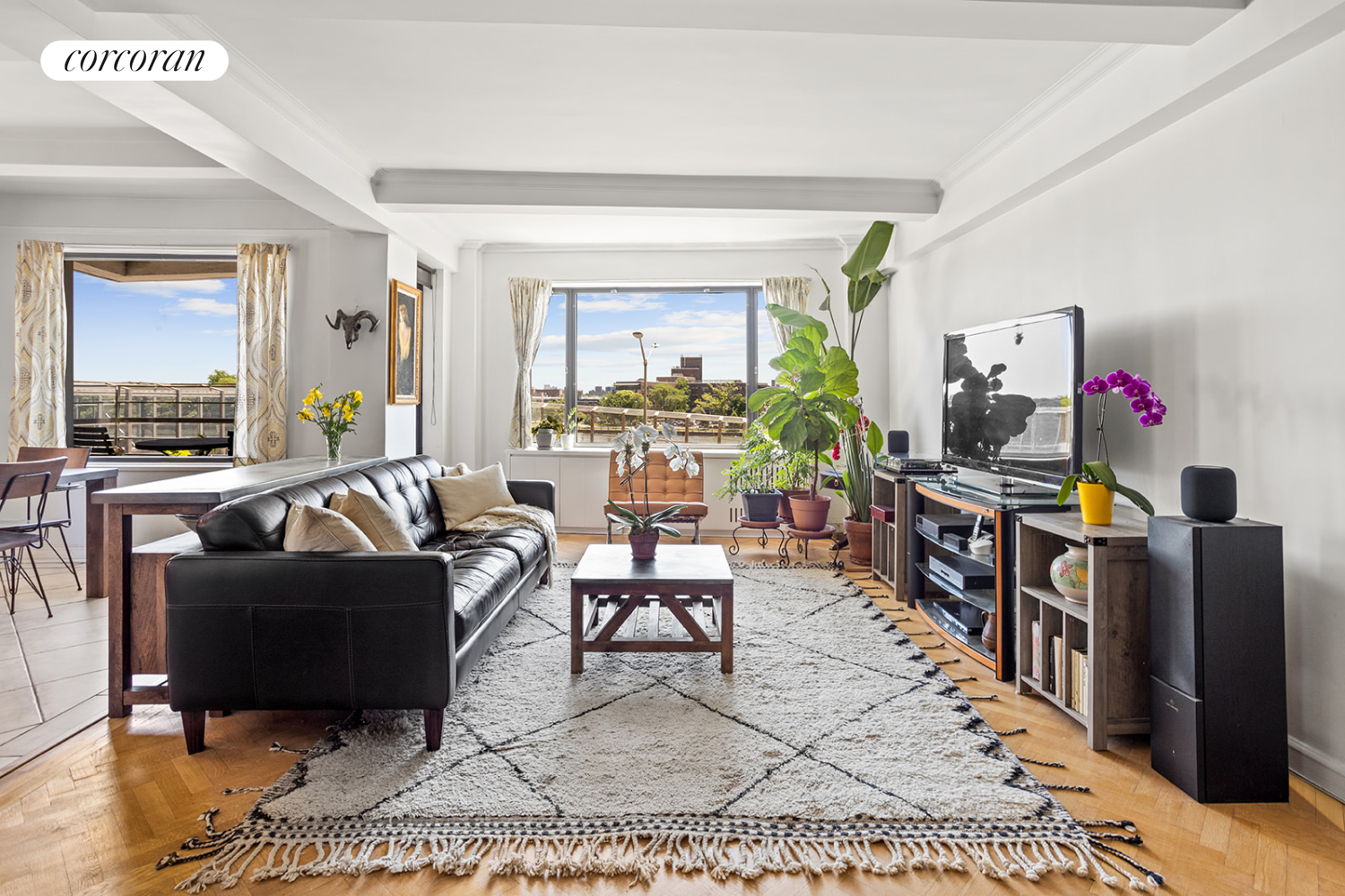 33 E END Avenue 2A
