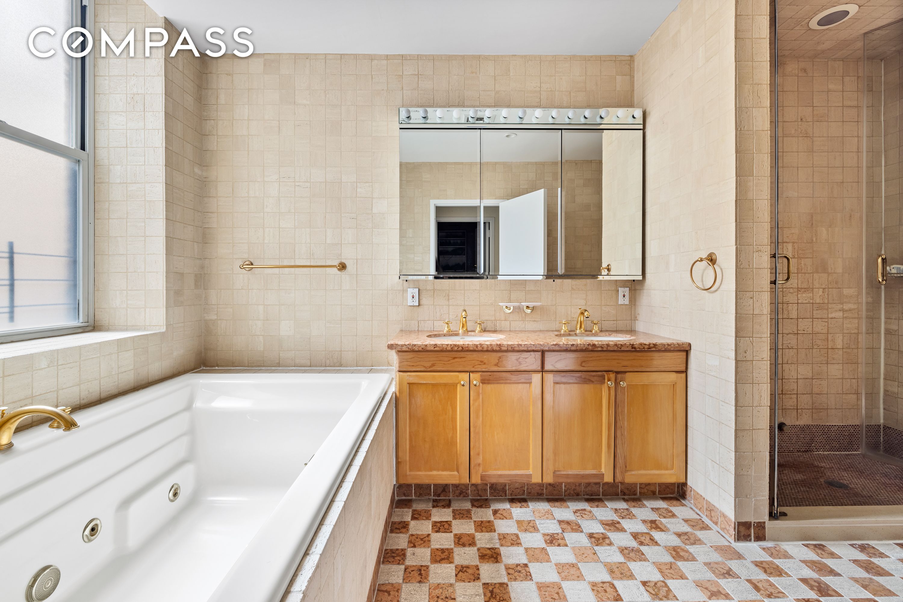 114 W 17th Street 4R