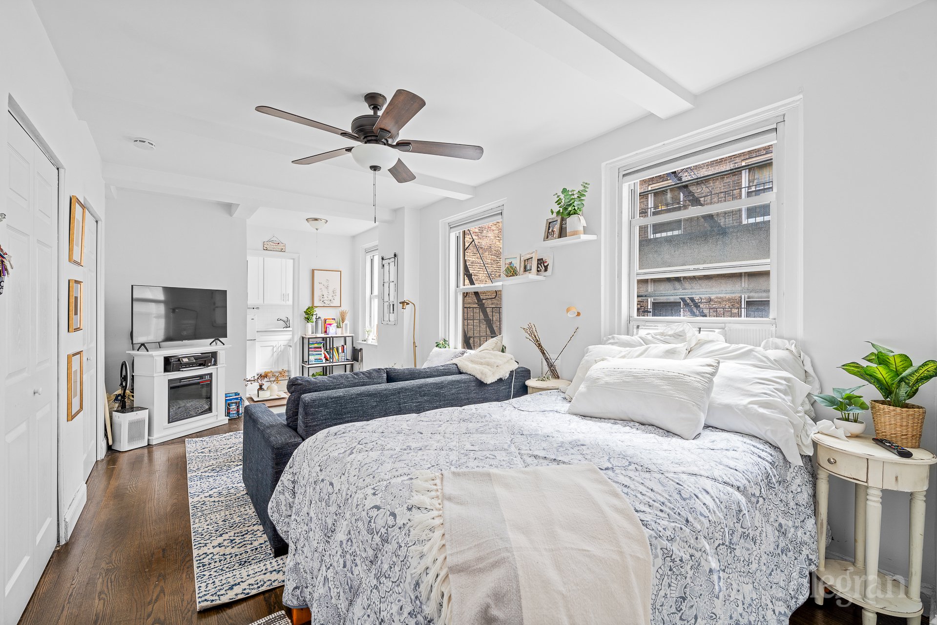 321 E 43rd Street 815