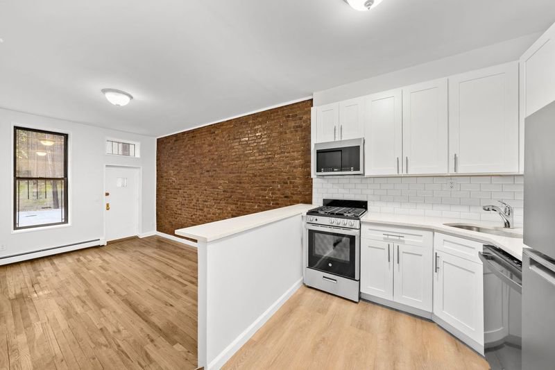 435 7th Avenue 1-B