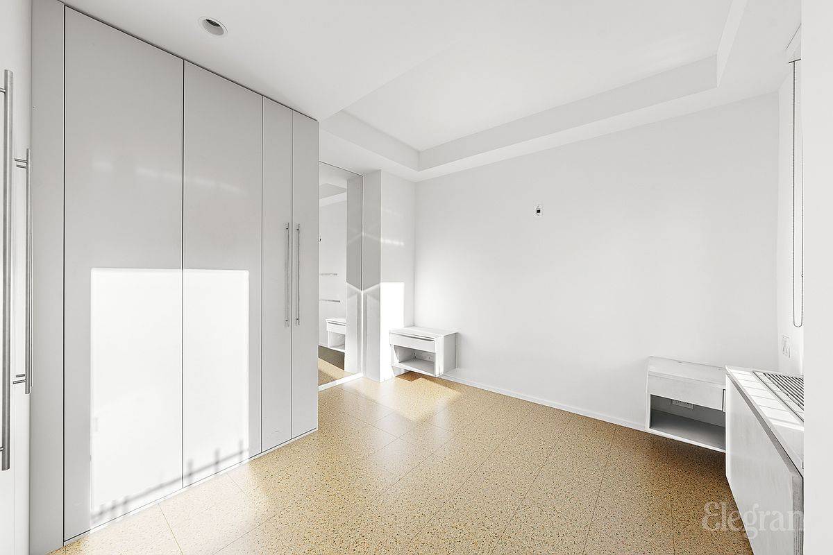 400 E 52nd Street 14-G