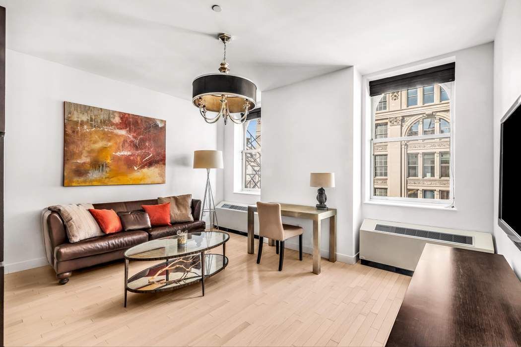 60 W 20th Street 6C