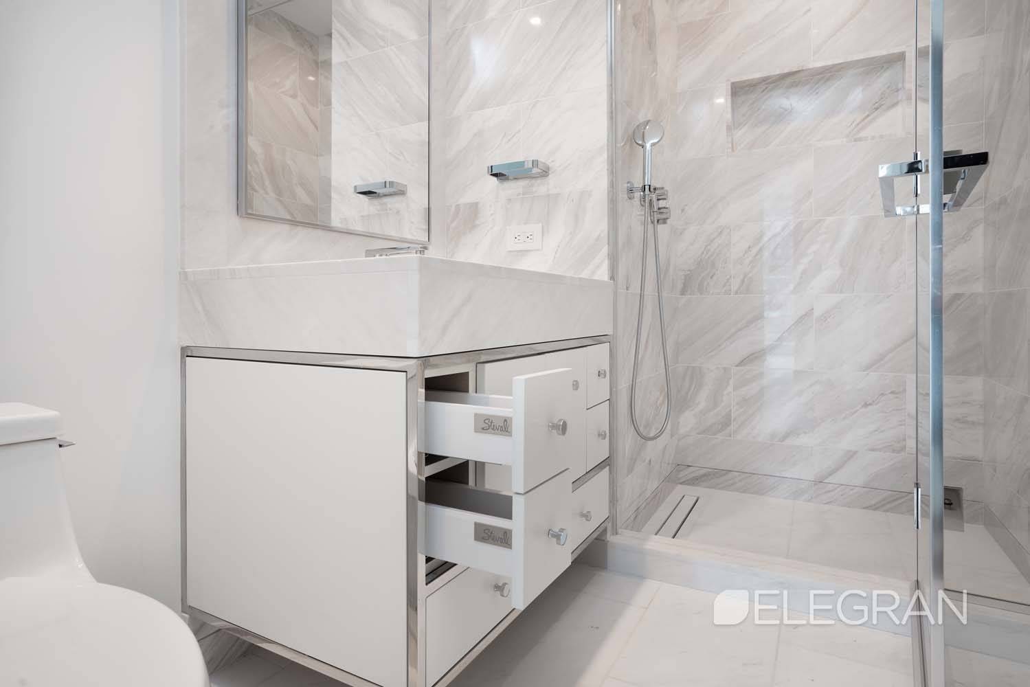 138 E 50th Street 18D