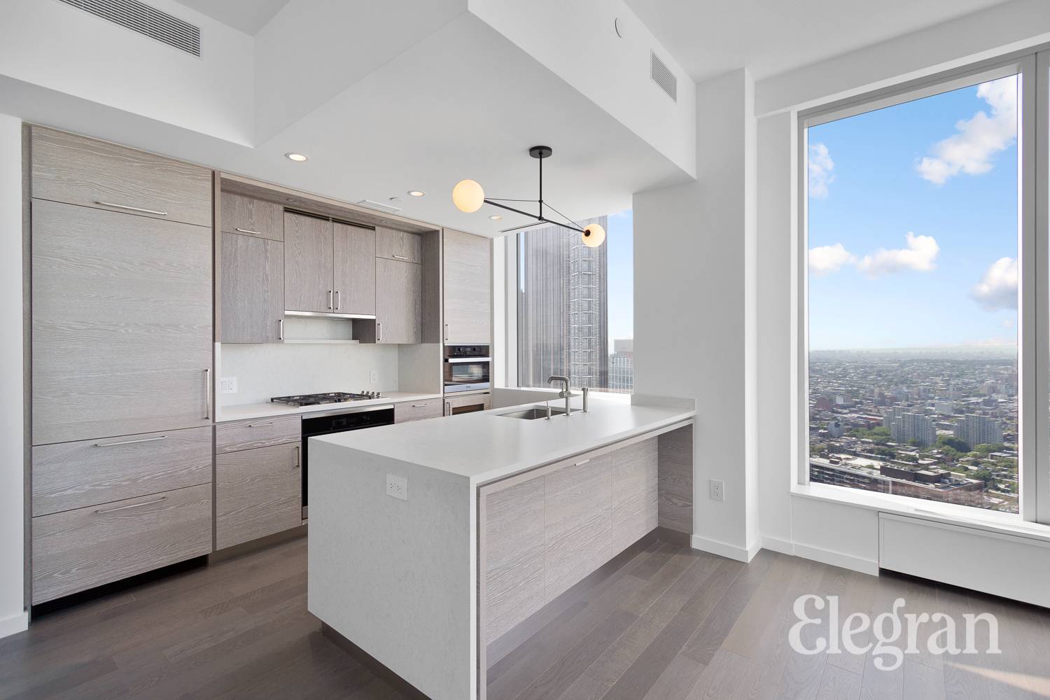 1 City Point 36L