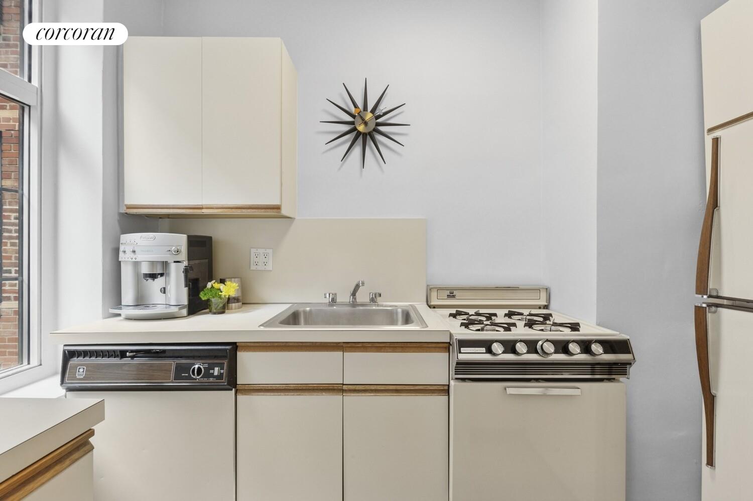 405 W 23RD Street 8H