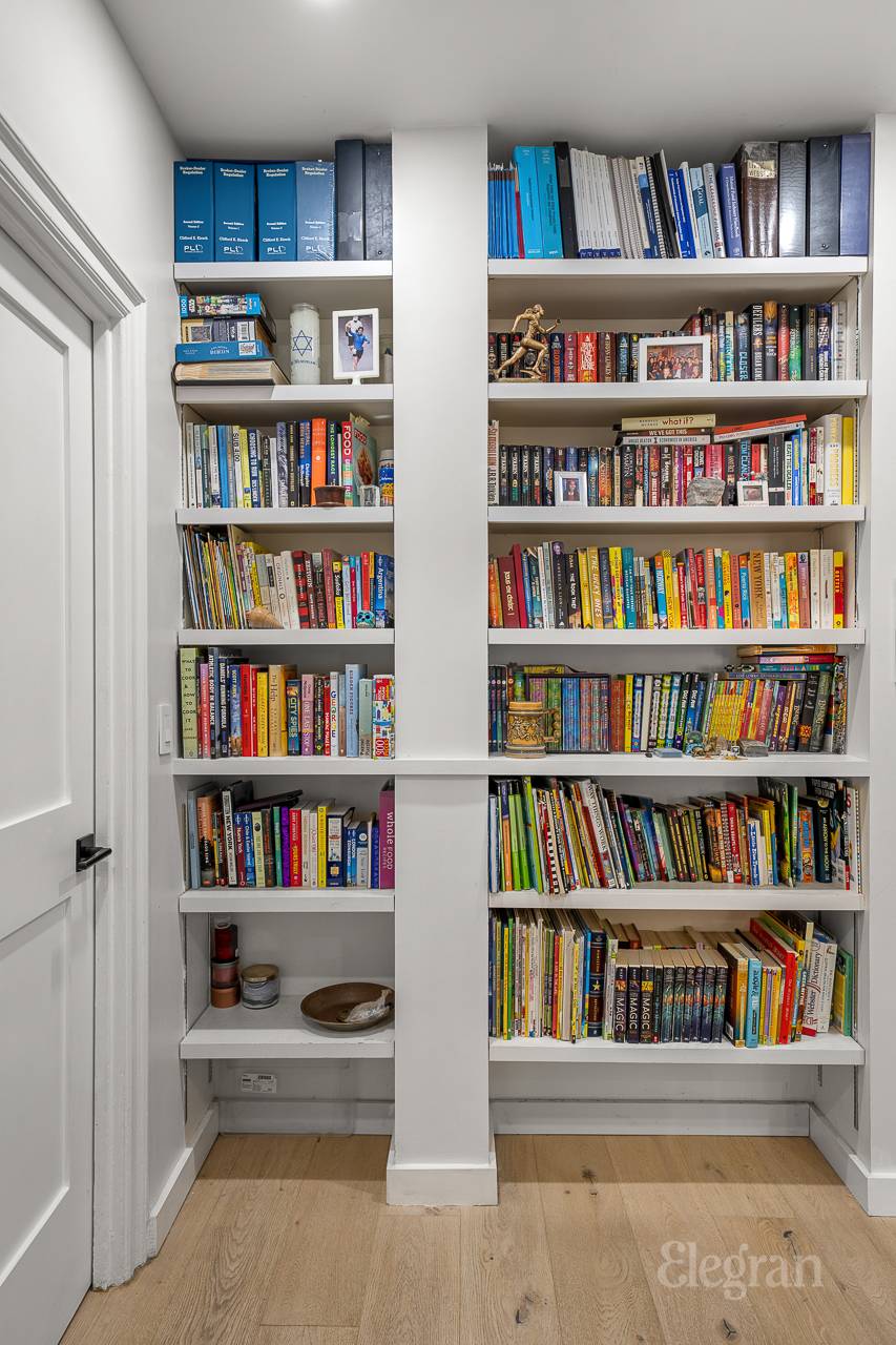 504 Grand Street F23