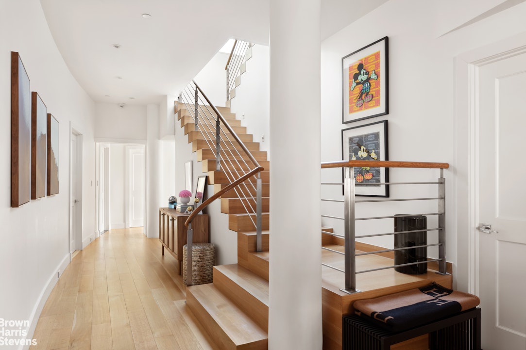 7 E 17TH Street PHS