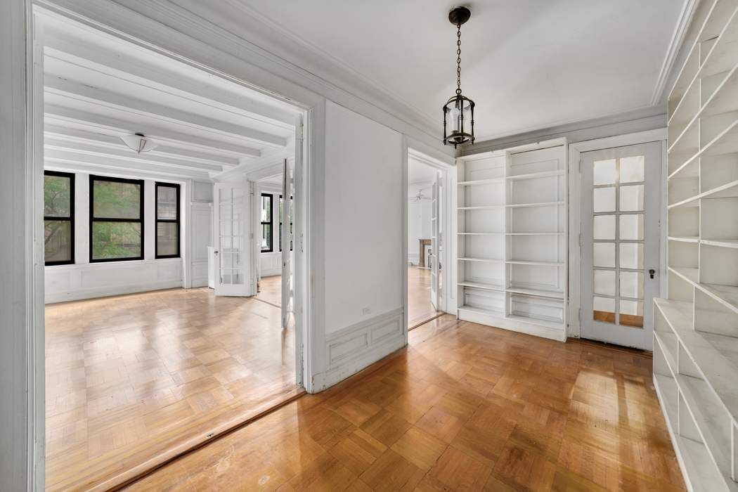 420 Riverside Drive 1C