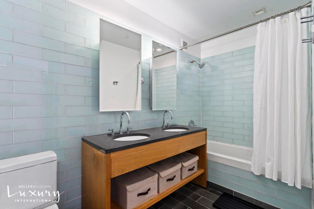 310 W 52nd Street 5J