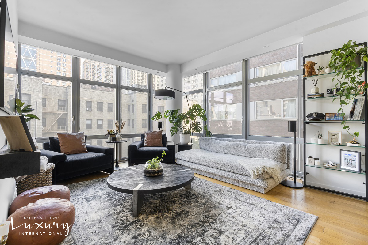 310 W 52nd Street 5J