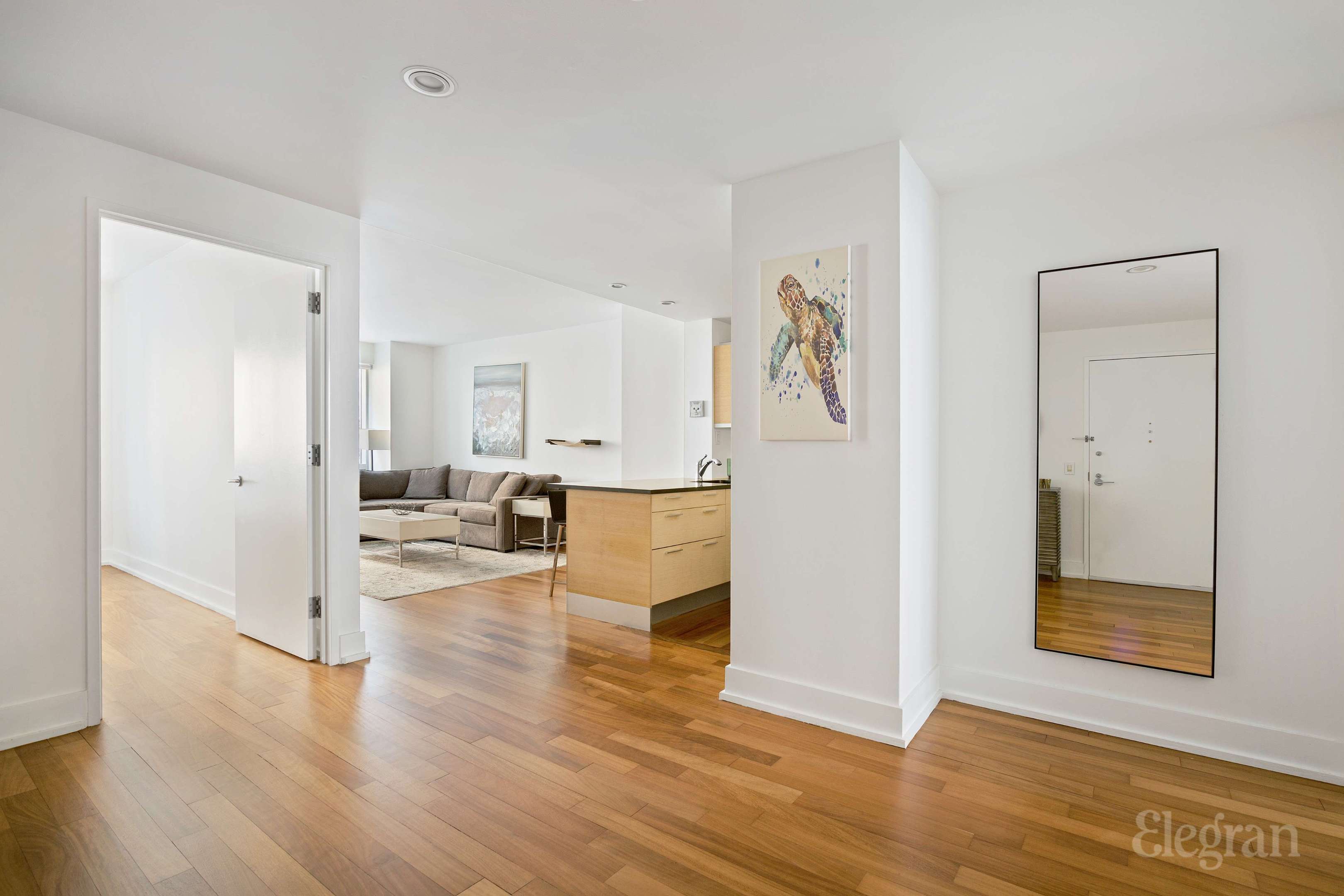 350 W 42nd Street 4E