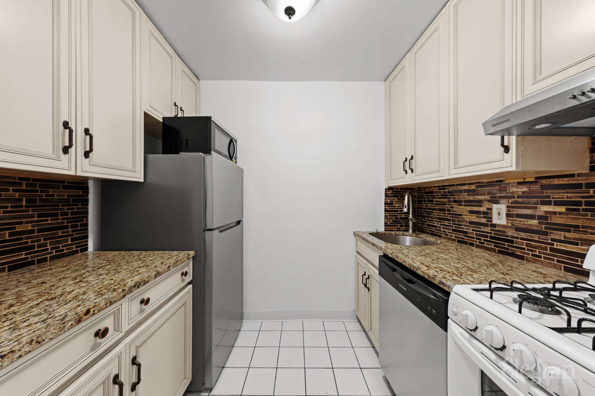 211 E 53rd Street 10F