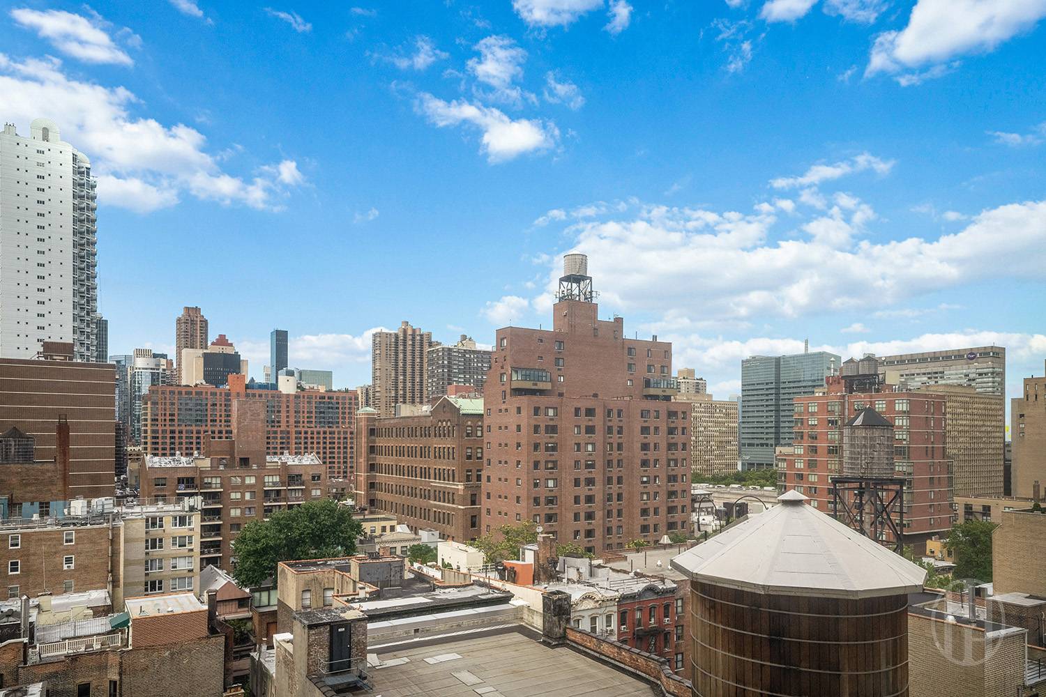 201 E 28th Street 14-S