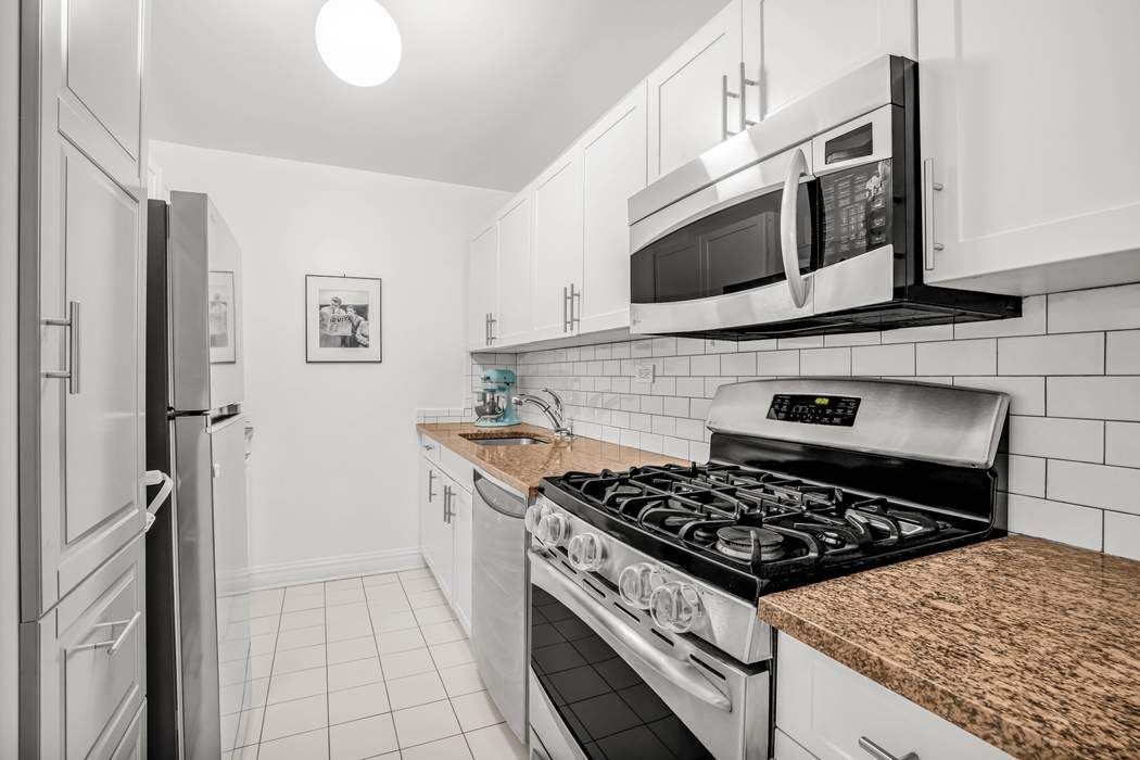 205 W End Avenue 2J
